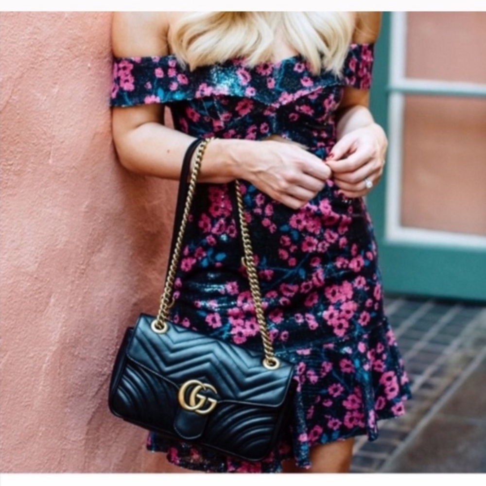 NWT❗️ WAYF 🖤🌸 Janet Flounce Sequin Mini Dress